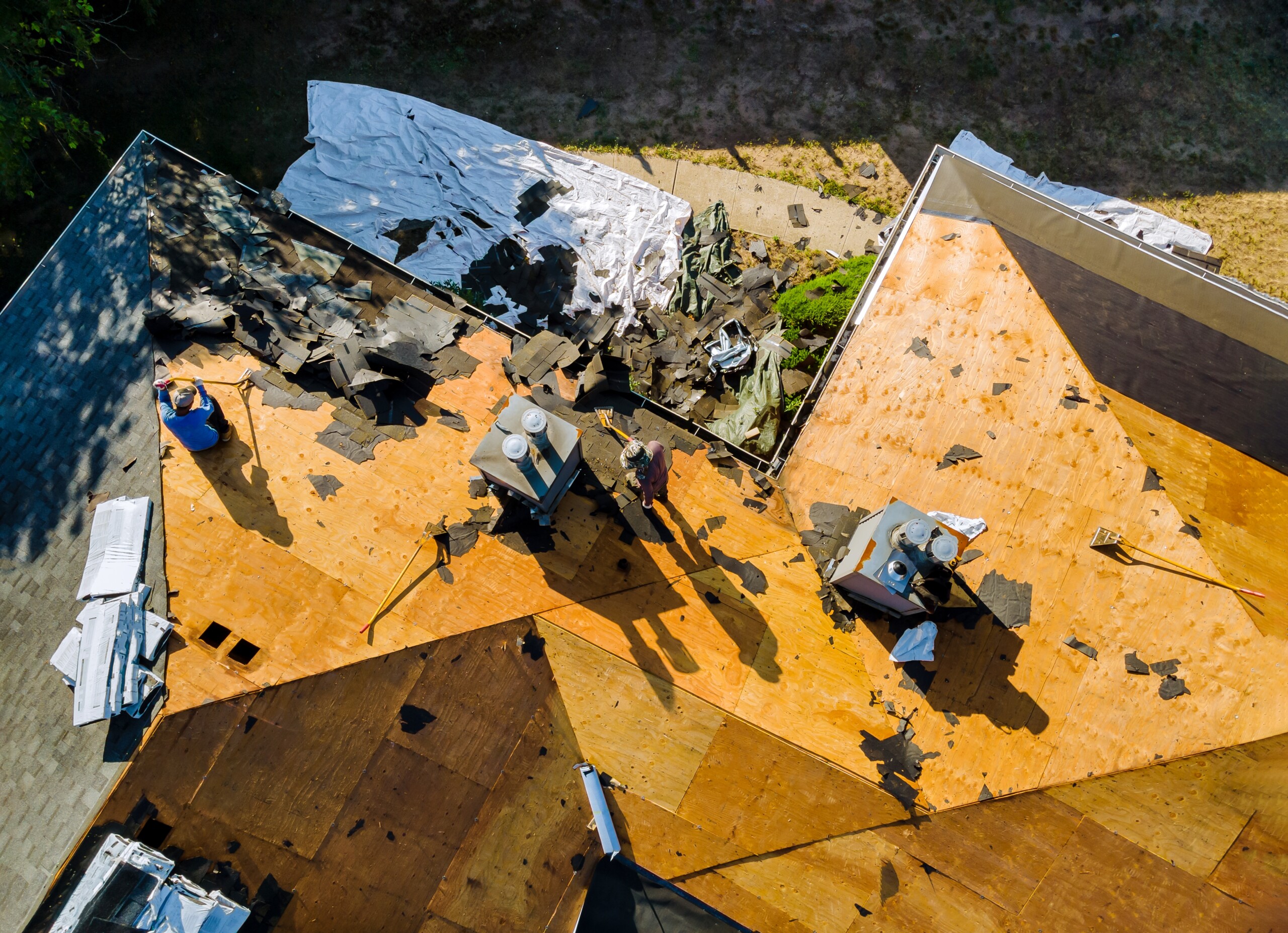 Choosing the Right Roofing Material for Your Southport Home